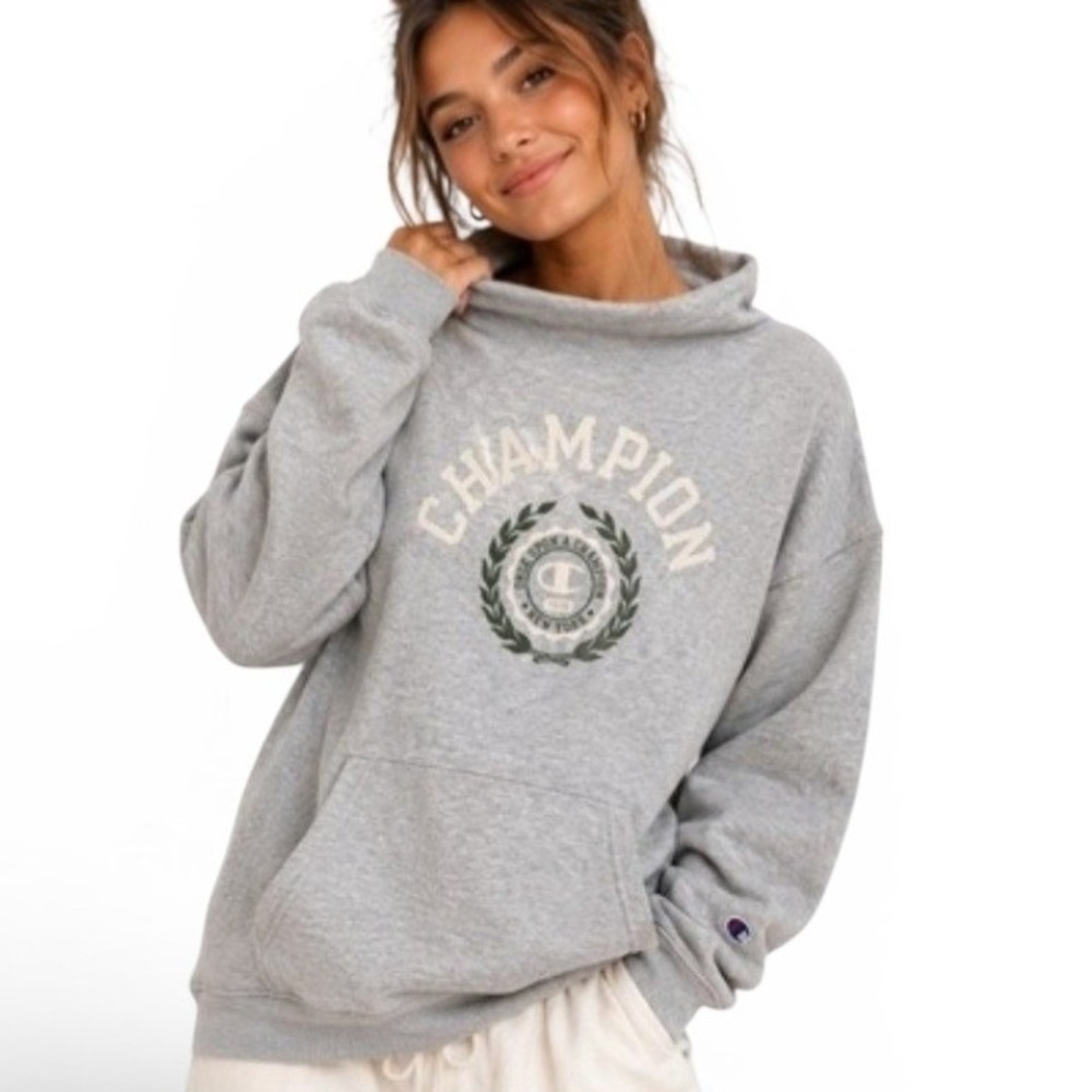 Champion Sweatshirt Womens Medium Gray Mock Neck Collegiate Graphic Canolagirl